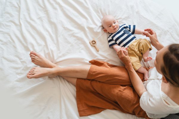 Congé supplémentaire de naissance : les modalités sont fixées pour les indépendants et les non-salariés agricoles