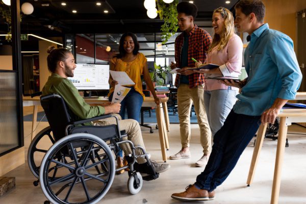 Travailleur handicapé en ESAT : du nouveau pour le carnet de parcours et de compétences